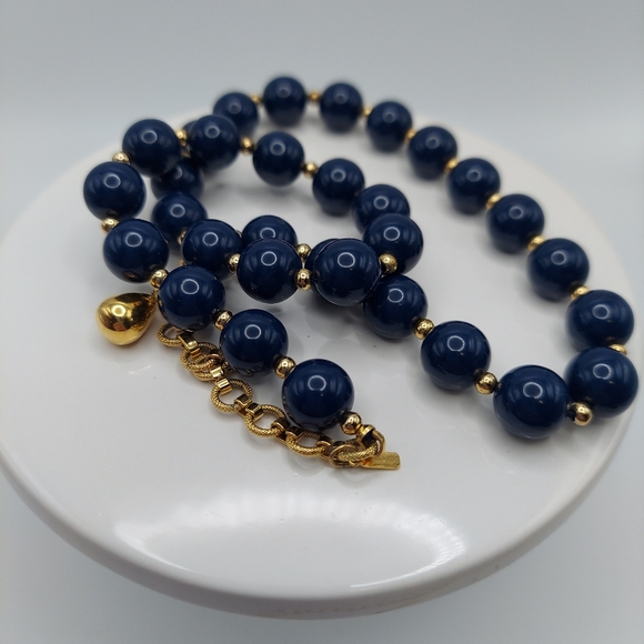 Vintage Monet Bead Necklaces with Monet tag & Monet clasp. - Picture 7 of 8